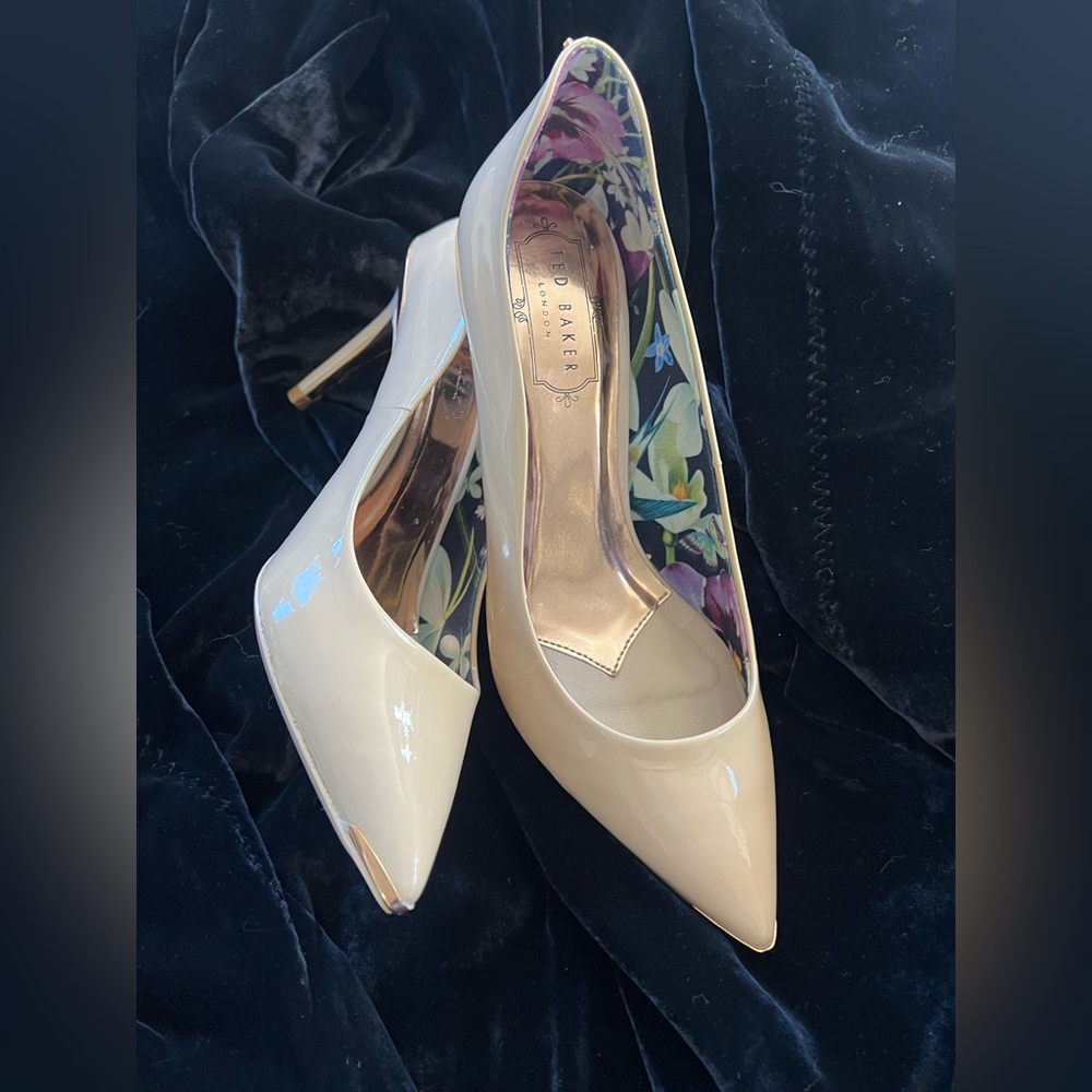 Ted Baker Women's Nude-Pinkish Leather Heels - Size 37 - Picture 15 of 16